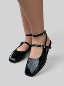 Sapatilha Stephanie Verniz Preto