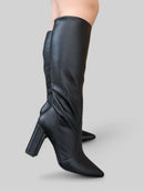 Bota Longa Carol em Couro Preto