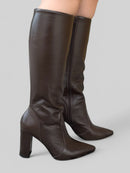 Bota Longa Carol em Couro Marrom