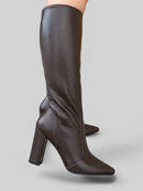Bota Longa Carol em Couro Marrom