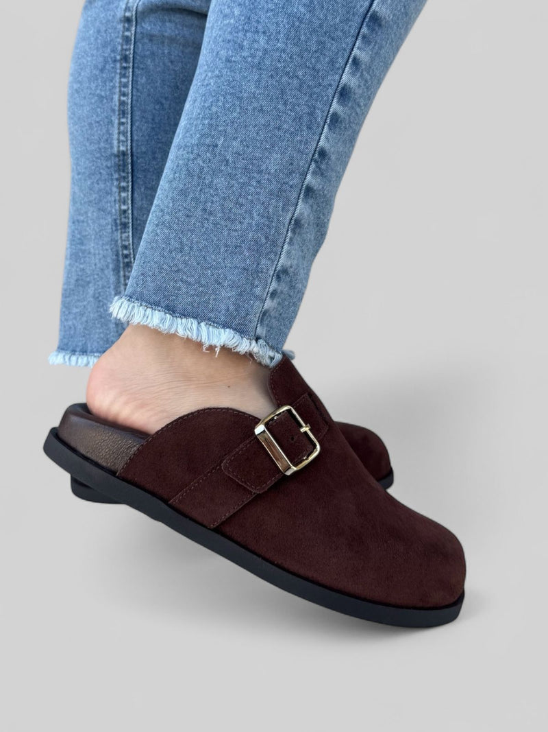 Clog Antônia em Camurça Café