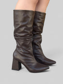 Bota Alice em Couro Marrom