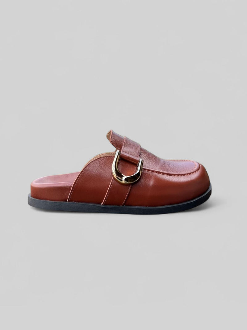 Clog Maria em Couro Conhaque