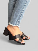 Tamanco Heloisa em Couro Preto