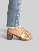 Tamanco Heloisa em Couro Ouro Light