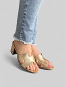 Tamanco Heloisa em Couro Ouro Light