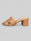 Tamanco Heloisa em Couro Caramelo