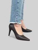 Scarpin Carolina em Couro Marrom