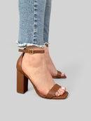 Sandália Gisele em Couro Caramelo