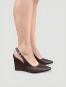 Slingback Vitória em Couro Marrom