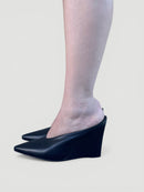 Mule Mabel em Couro Preto